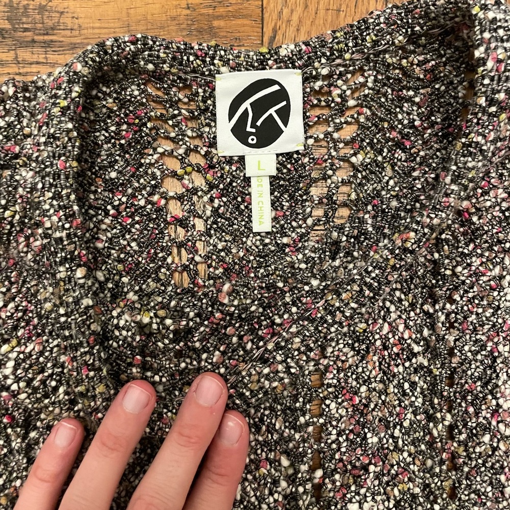 Yan Yan Knits Top - Picture 2 of 3